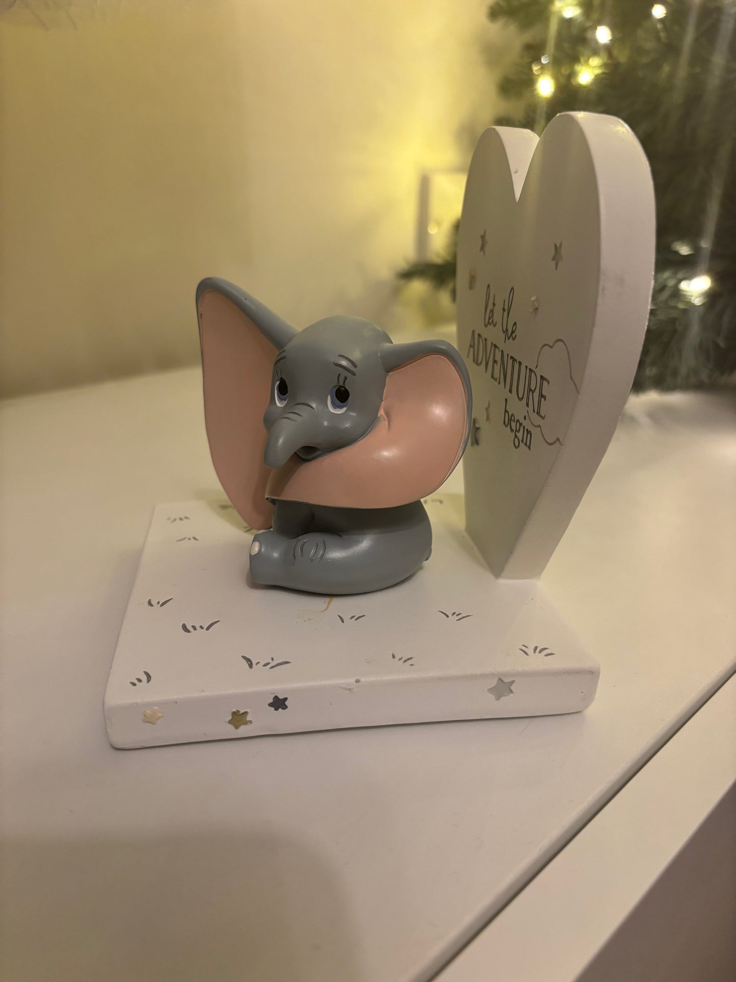 (Damaged) Disney Dumbo Magical Beginnings 3D Bookends